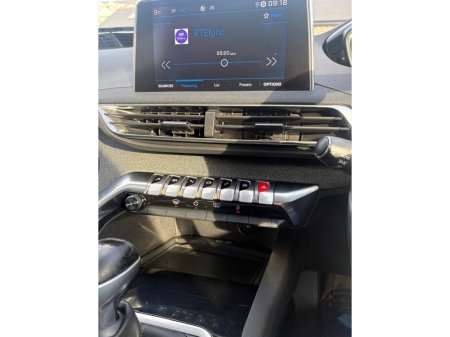 2019 Peugeot 3008 - thumbnail 12