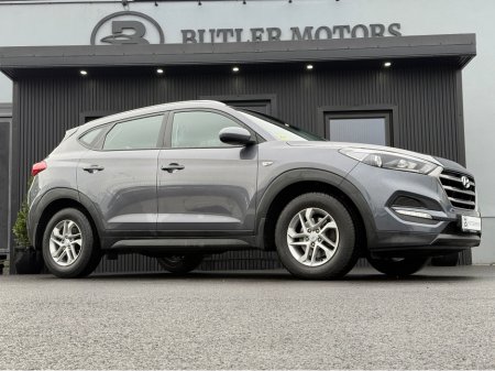 2016 Hyundai Tucson COMFORT 5DR ** Low Kms ** €13,950 thumbnail