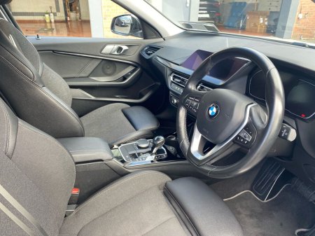 2021 BMW 1 Series - thumbnail 9