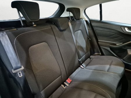 2022 Ford Focus - thumbnail 19