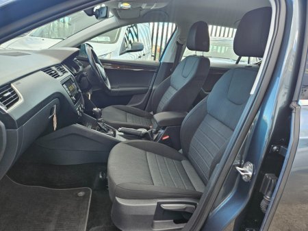 2017 Skoda Octavia - thumbnail 8
