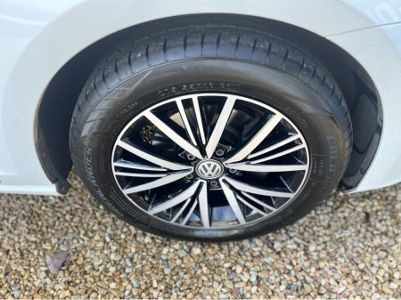 2015 Volkswagen Golf - thumbnail 16