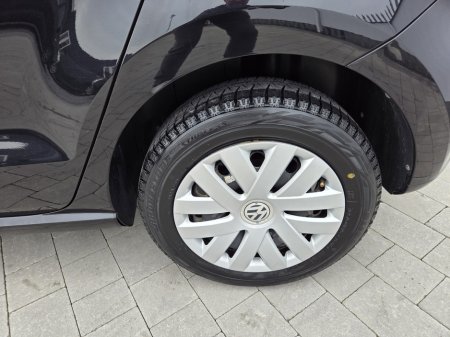 2012 Volkswagen Polo - thumbnail 19