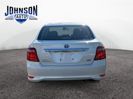 2018 Toyota Corolla - view 3