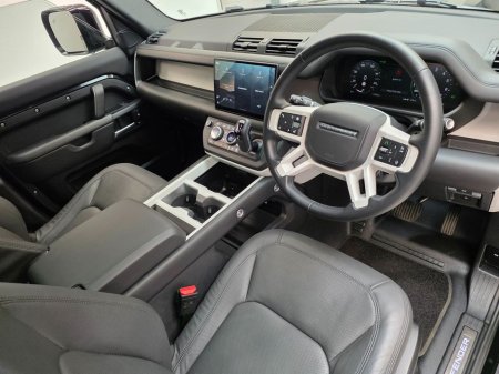 2025 Land Rover Defender *P300E HSE X-DYNAMIC*ONLY 3K MILES*AIR SUSPENSION* €106,950 thumbnail