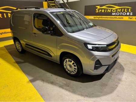 2024 Opel Combo SPORTIVE L1H1-1.5 100PS D-6SPEED TOP SPEC €19,950 thumbnail