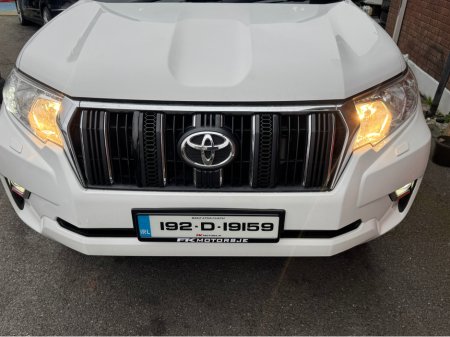 2019 Toyota Landcruiser - thumbnail 12