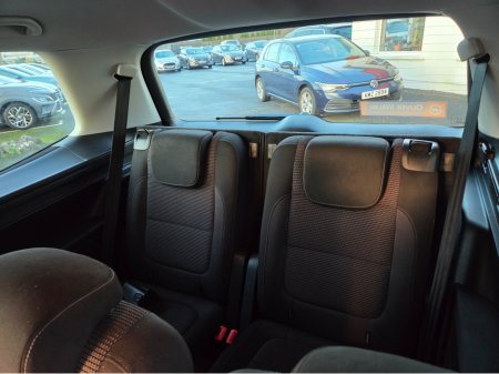 2017 Volkswagen Sharan TDI SE BLUEMOTION 150PS 5DR 2.0 7SEATS €19,950 thumbnail