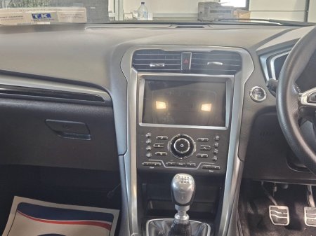 2017 Ford Mondeo - thumbnail 13