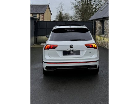 2023 Volkswagen Tiguan 2.0 TDI 150HP R-Line DSG 27.5% €49,995 thumbnail