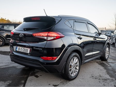 2016 Hyundai Tucson 2016 Tucson 1.7d Comfort plus/Irish car/1yr warran €14,888 thumbnail