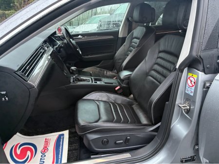 2019 Volkswagen Arteon 2.0 TSI  4 MOTION 280BHP VIRTUAL DASH FULL LEATHER HEATED ELECTRIC SEATS SAT NAV CARPLAY ANDROID AUTO BLIND SPORT PARKING SENSORS SELF PARKING ASSIST 360 CAMERA DYNAUDIO SOUND SYSTEM €29,950 thumbnail