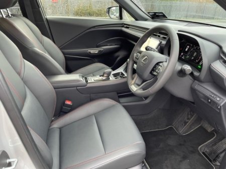 2025 Lexus LBX 1.5h EMOTION // Heated Mirrors // Power Folding Mirrors // Apple Carplay // Android Auto // Dual Zone Climate Control €42,945 thumbnail