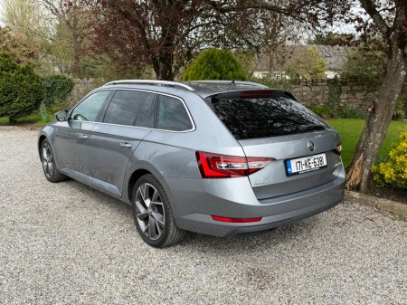2017 Skoda Superb - thumbnail 6