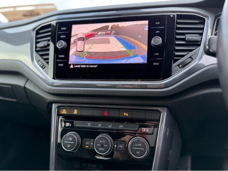 2021 Volkswagen T-Roc R-LINE - 2.0L DIESEL - AUTO - 12M WARRANTY - CAR: 1699 €29,950 thumbnail