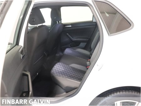 2025 Volkswagen Polo R-LINE 75 1.0 TSI 95HPM5F €25,750 thumbnail