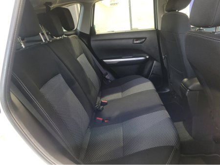 2021 Suzuki Vitara 1.4 BOOSTERJET HYBRID S SZ-T 5DR €19,950 thumbnail