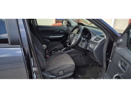 2020 Mitsubishi L200 - thumbnail 6