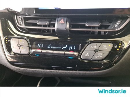 2019 Toyota C-HR Hybrid Auto €19,995 thumbnail