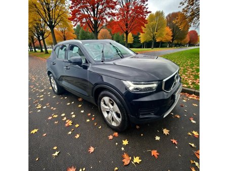 2021 Volvo XC40 D3 (150hp) Momentum Automatic €24,888 thumbnail