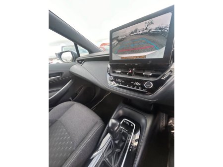 2023 Toyota Corolla 1.8 Hybrid Luna Hatchback €22,850 thumbnail