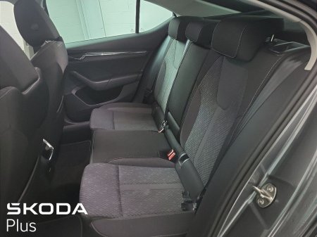 2023 Skoda Octavia - thumbnail 7