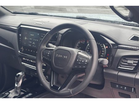 2025 Isuzu D-MAX STEEL EDITION AUTO €53,951 thumbnail