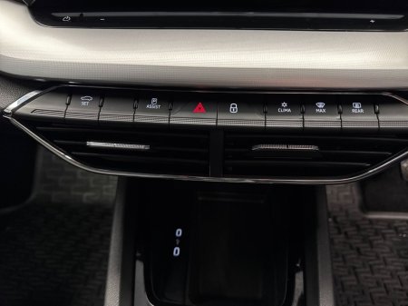 2023 Skoda Octavia - thumbnail 17