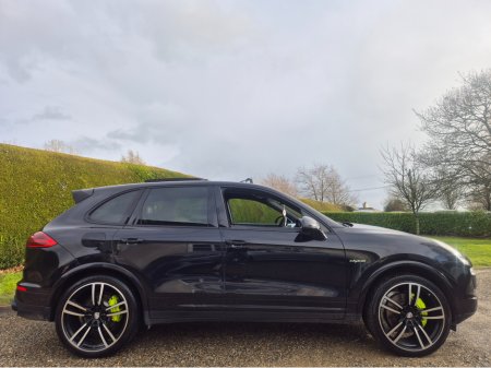 2016 Porsche Cayenne 3.0 S E-HYBRID 5DR AUTO €32,995 thumbnail