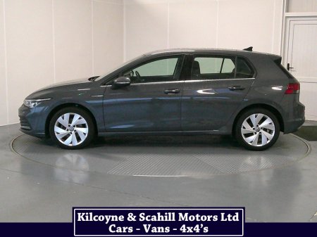 2022 Volkswagen Golf STYLE TDI €27,950 thumbnail