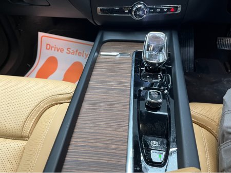 2023 Volvo XC60 €45950 2023 VOLVO XC60 RECHARGE ULTIMATE T6 2.0 AUTOMATIC / CRUISE CONTROL / 360° PARKING CAMERA / ELECTRIC MEMORY & HEATED SEATS / PANORAMIC SUNROOF / HEATED STEERING WHEEL / APPLE CARPLAY €45,950 thumbnail