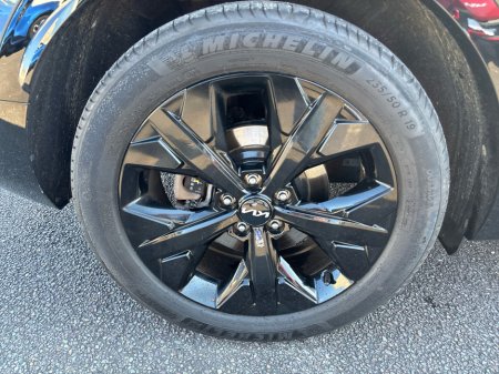 2025 Kia Sportage - thumbnail 4