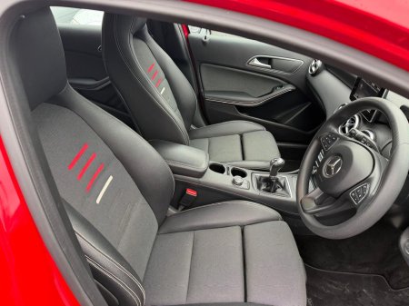 2017 Mercedes-Benz A Class 160d 1.6Cdi STYLE thumbnail