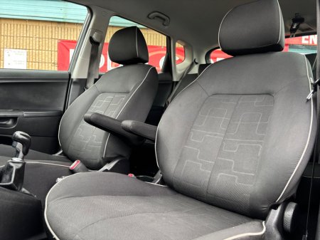 2016 Kia Venga 1.4 EX €8,950 thumbnail