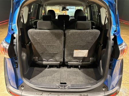 2019 Toyota Sienta - thumbnail 12