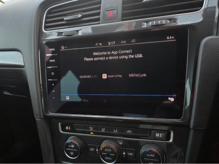 2019 Volkswagen Golf 1.2 TSI COMFORTLINE VIRTUAL COCKPIT - NAVIGATION -CARPLAY ANDROID AUTO - REVERSING CAMERA - LOW ROAD TAX BAND €18,750 thumbnail