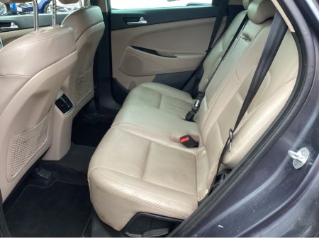 2016 Hyundai Tucson - thumbnail 18