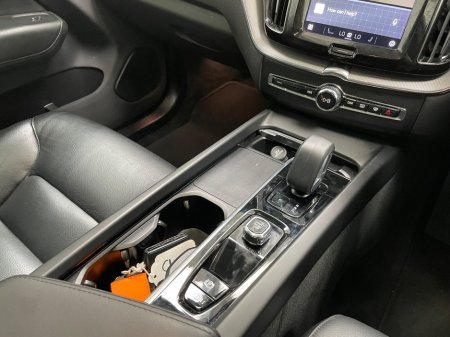 2023 Volvo XC60 - thumbnail 18