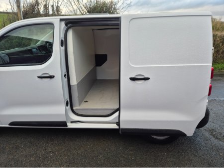 2017 Citroen Dispatch XS BLUEHDI 95 4DR €9,750 thumbnail