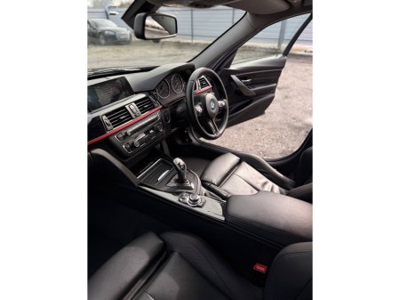 2015 BMW 3 Series - thumbnail 38