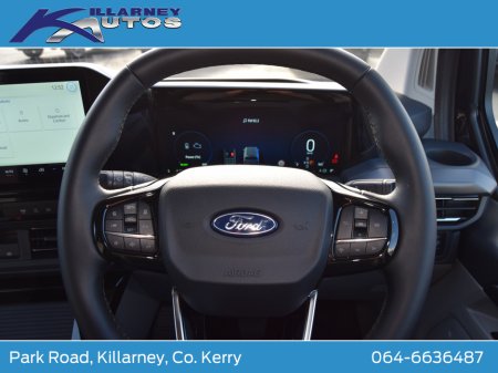 2026 Ford Tourneo Custom 2026 PHEV Tourneo Custom Limited 2.5 Auto thumbnail