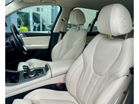 2019 BMW X5 - thumbnail 12