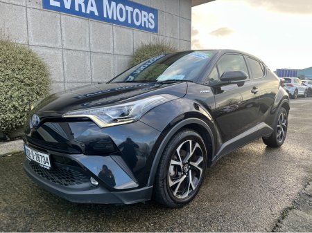 2019 Toyota C-HR SOL HYBRID AUTOMATIC 1.8 PETROL //HALF LEATHER HEATED SEATS//ADAPTIVE CRUISE CONTROL//REVERSE CAMERA//KEYLESS ENTRY// €19,950 thumbnail
