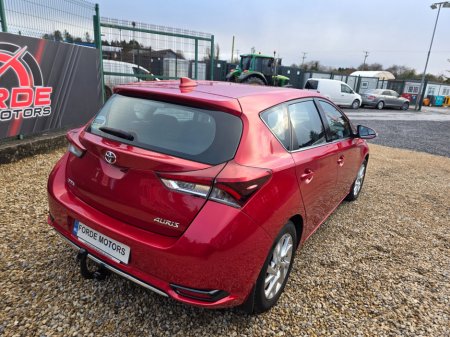 2017 Toyota Auris 1.4 D-4D (90) 5Dr Luna €15,950 thumbnail