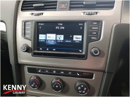 2016 Volkswagen Golf - thumbnail 17