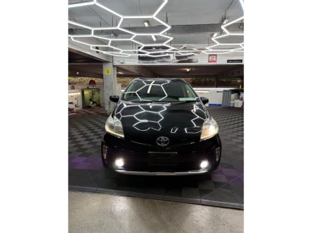 2012 Toyota Prius - view 2