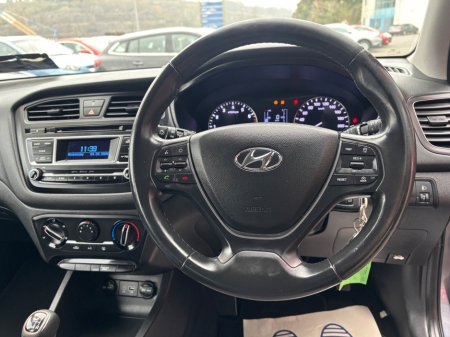 2015 Hyundai i20 - thumbnail 6