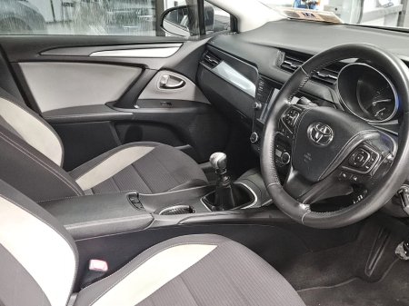 2018 Toyota Avensis 1.6 D-4D (112) Luna Navi €14,950 thumbnail