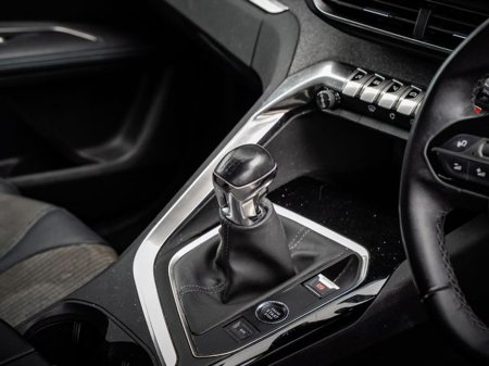 2022 Peugeot 5008 - thumbnail 7