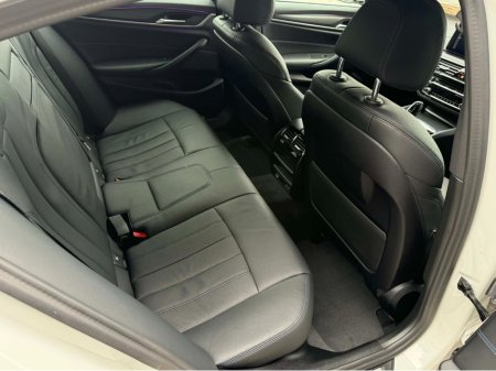2022 BMW 5 Series - thumbnail 14